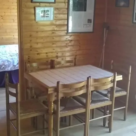 Kingfisher Chalet And Private Lake 度假居 *
